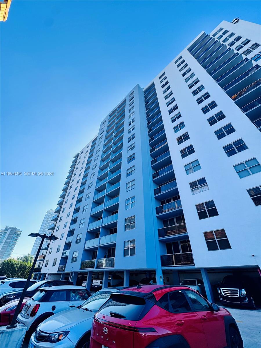 401 BLU OF NORTH BEACH CO - Residential