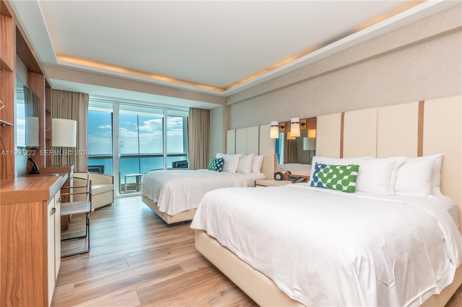 551 FLB CONDOMINIUM HOTEL - Residential
