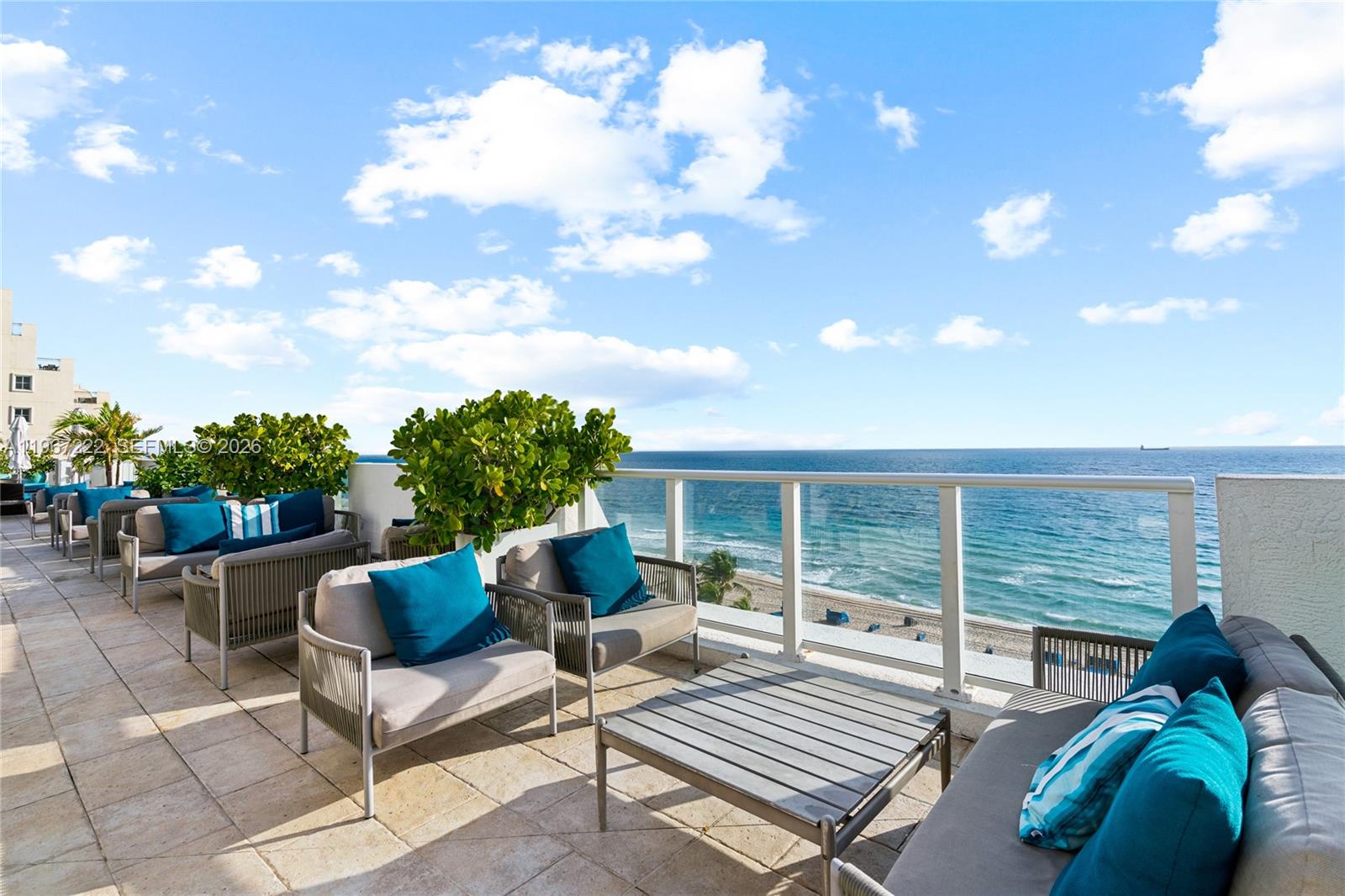 551 FLB CONDOMINIUM HOTEL - Residential