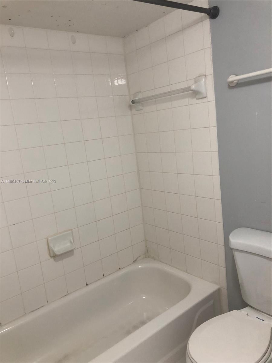 VILLA RUSTICA I CONDO - Residential Lease