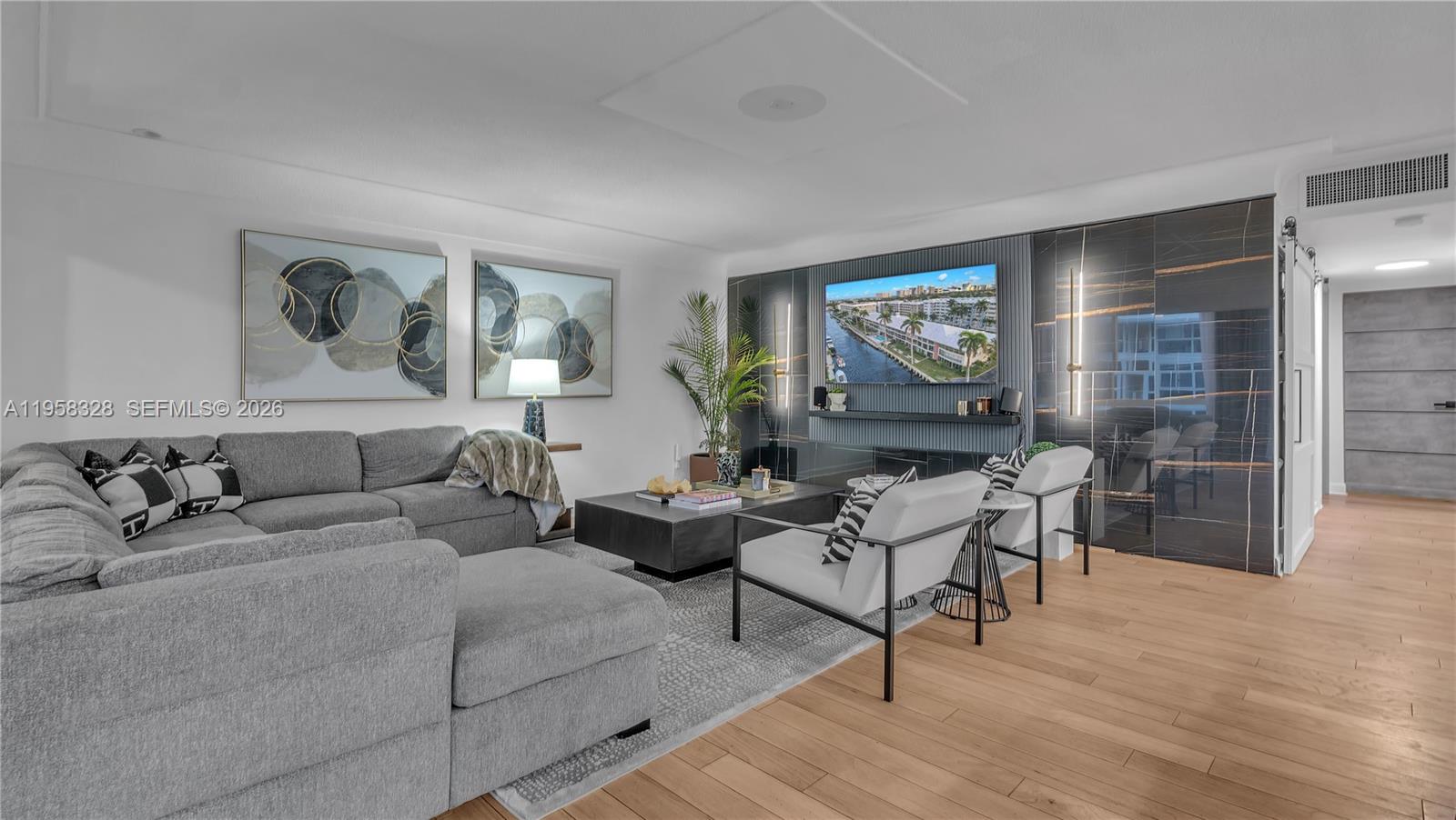 WAYNE HOUSE CONDO - Residential