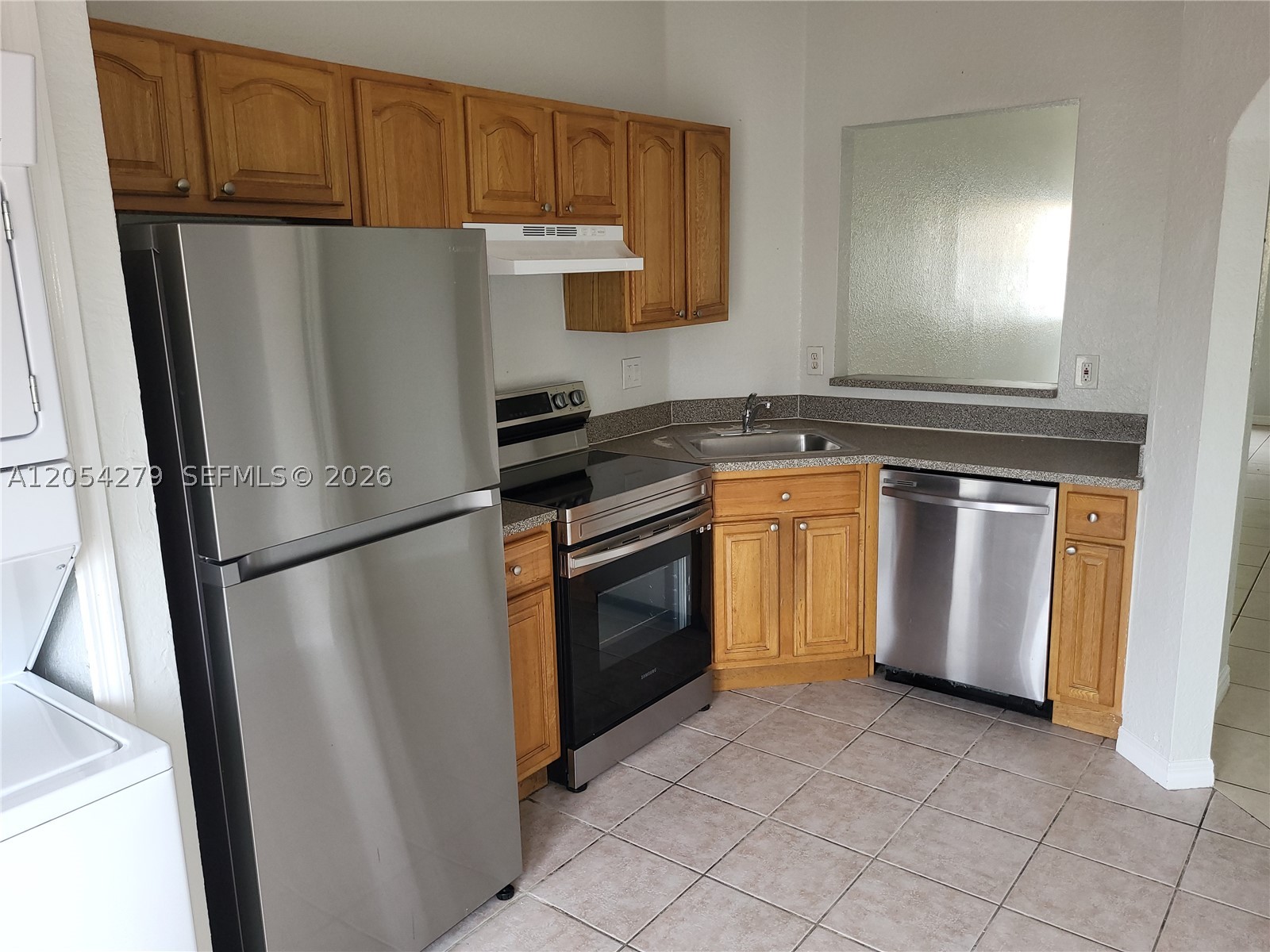 EDGEWATER CONDO - Residential Lease