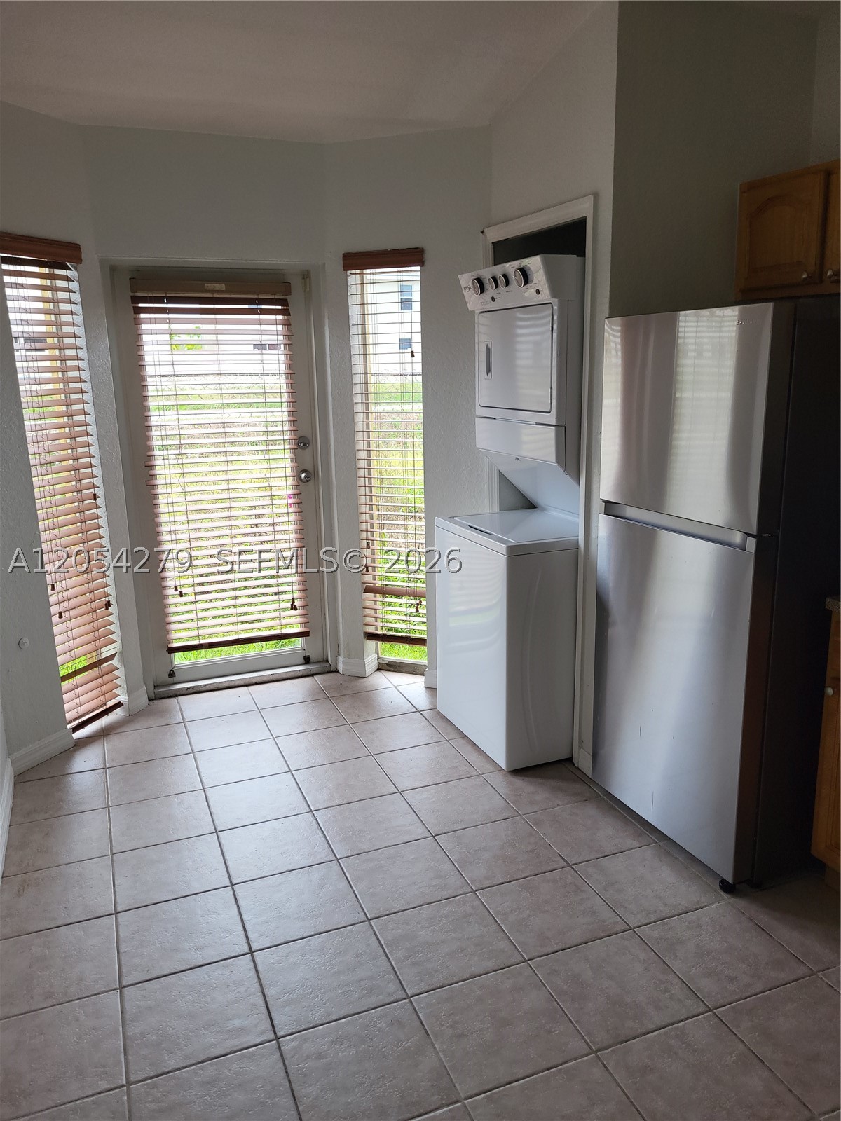 EDGEWATER CONDO - Residential Lease