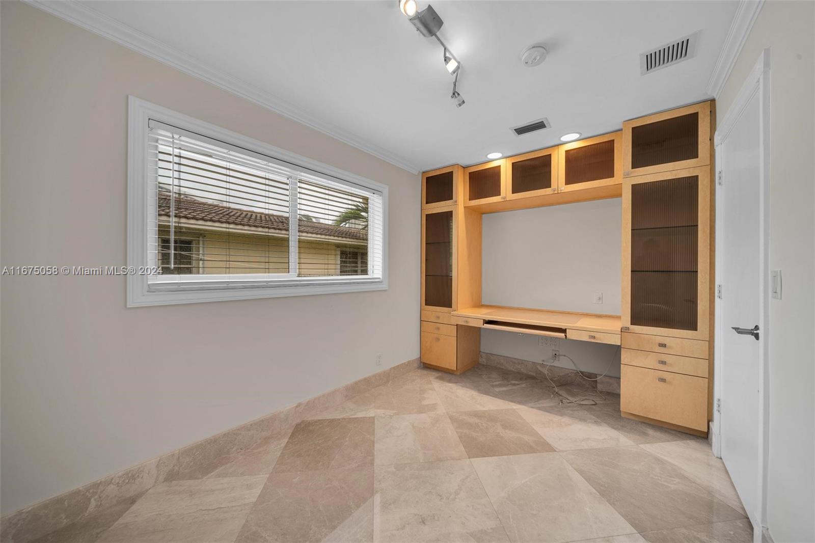 GOLDEN ISLES SEC - Residential Lease
