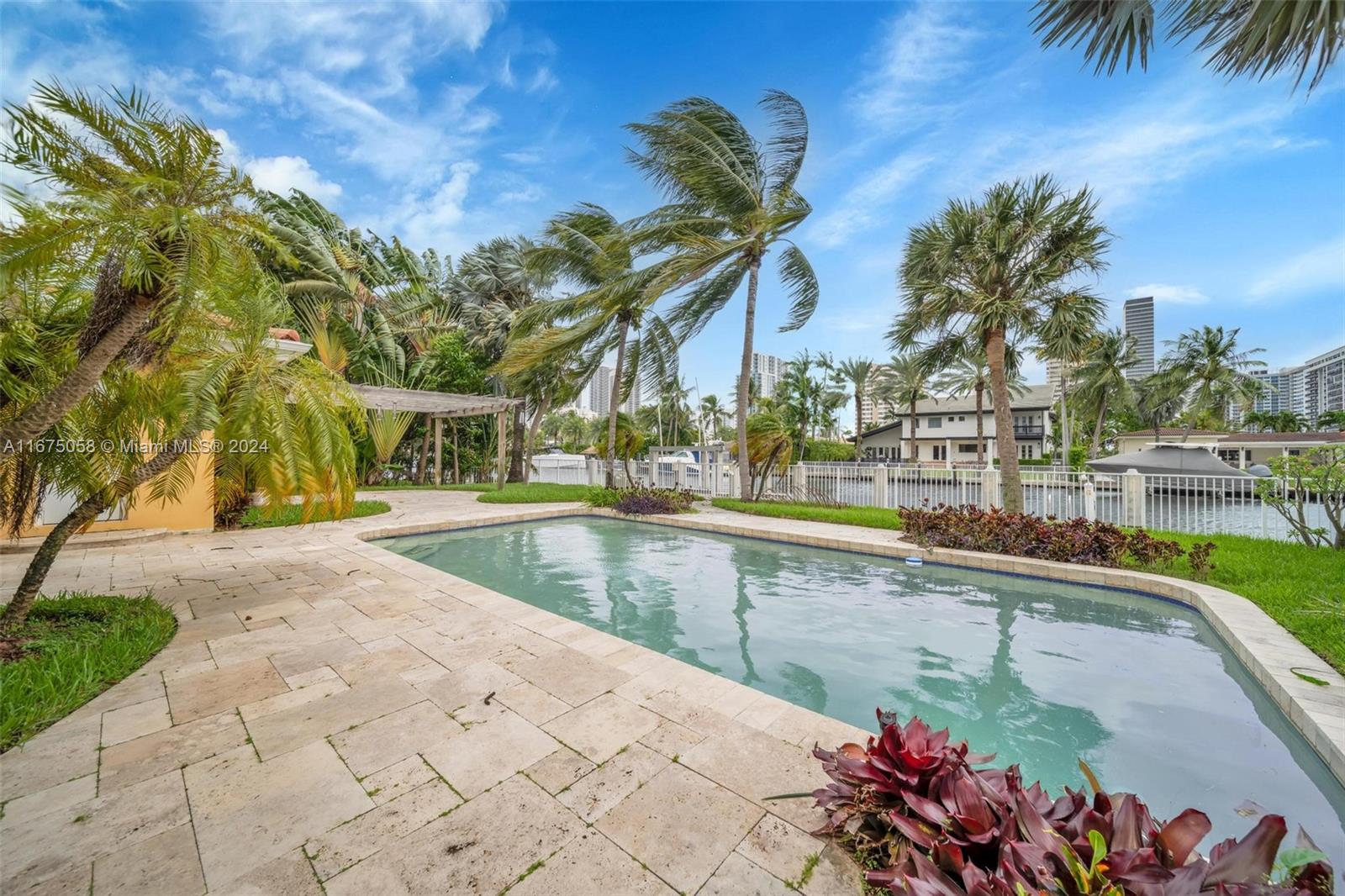 GOLDEN ISLES SEC - Residential Lease