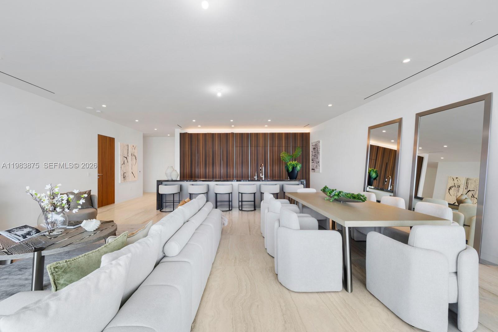 Vita Grove Isle - Residential