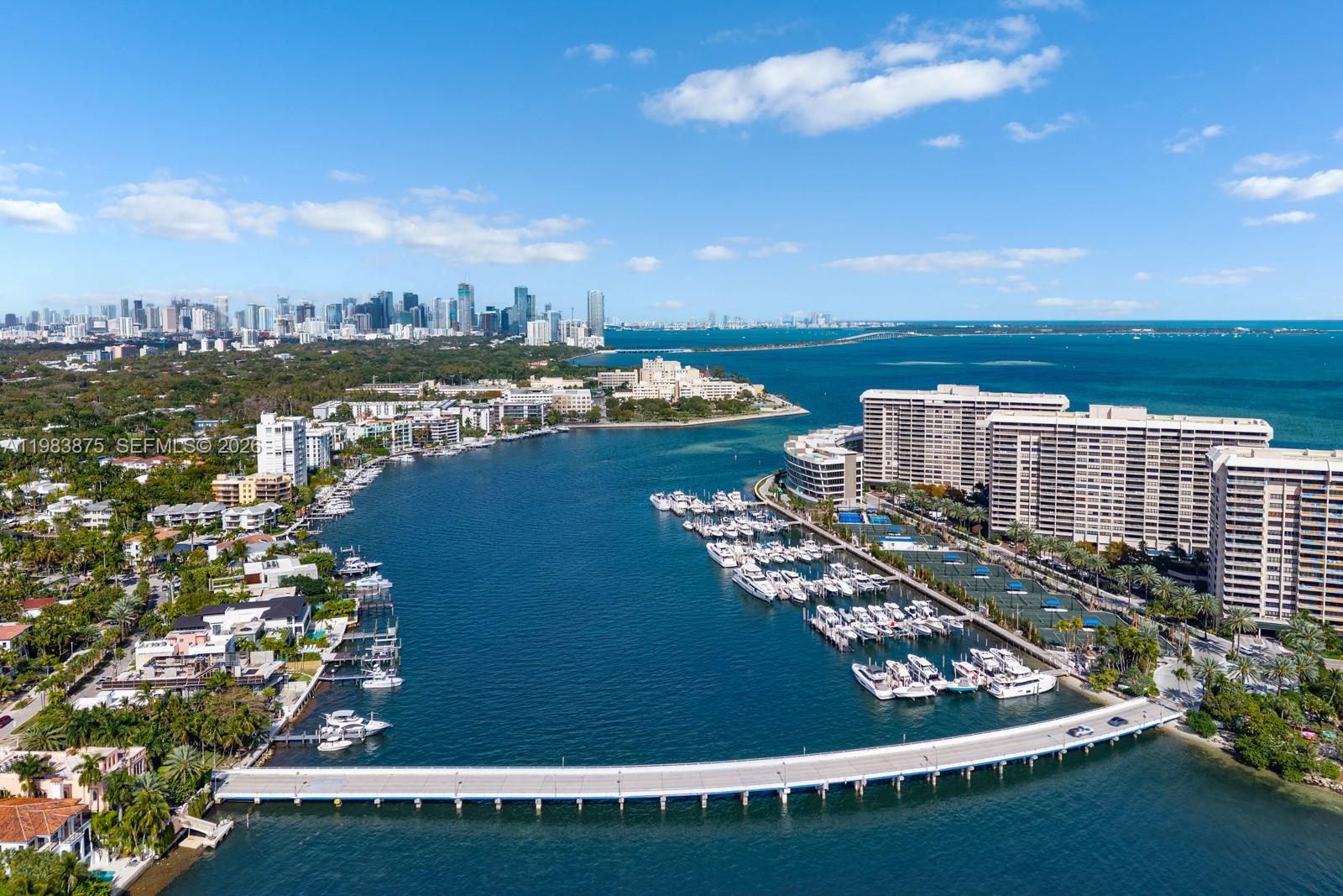 Vita Grove Isle - Residential