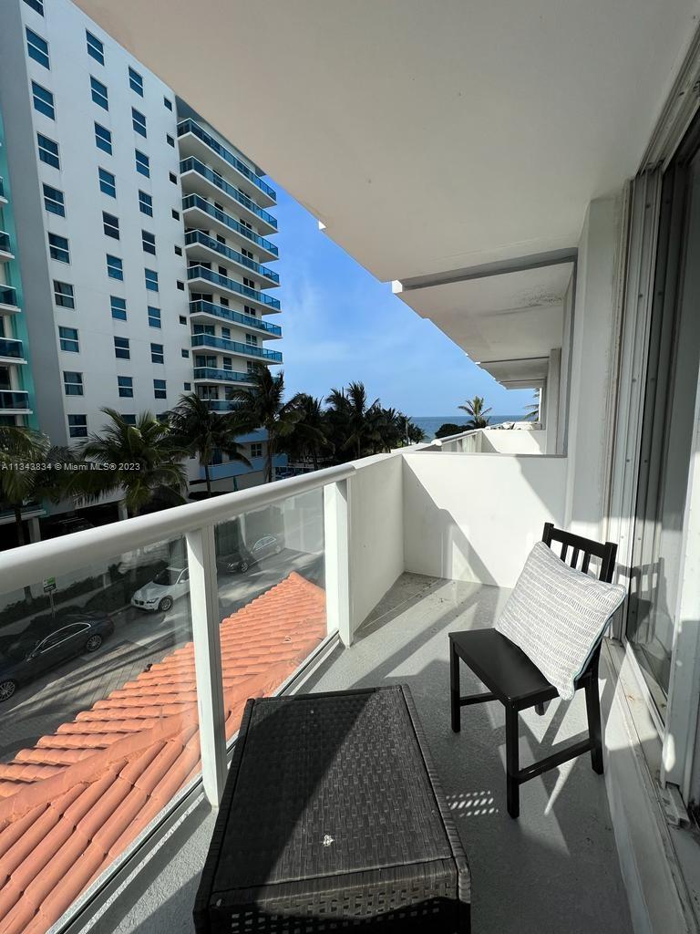 CARLISLE ON THE OCEAN CON - Residential Lease