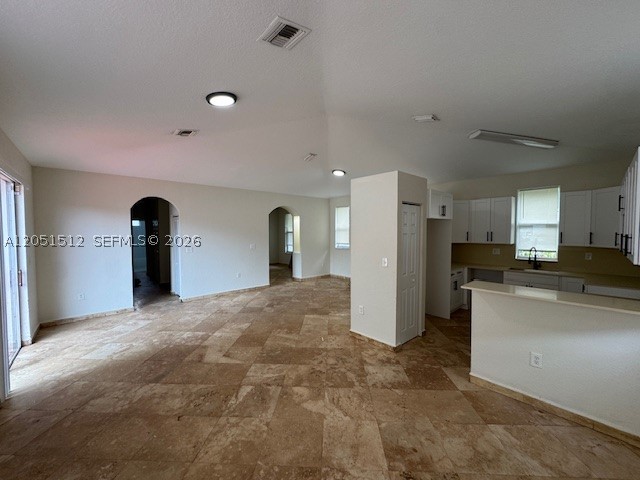 LINCOLN CITY SEC H - Residential Lease