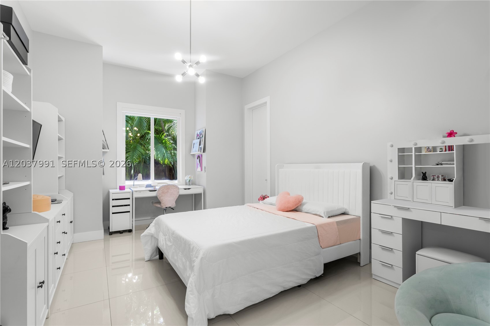 BISCAYNE PARK ESTATES - Residential