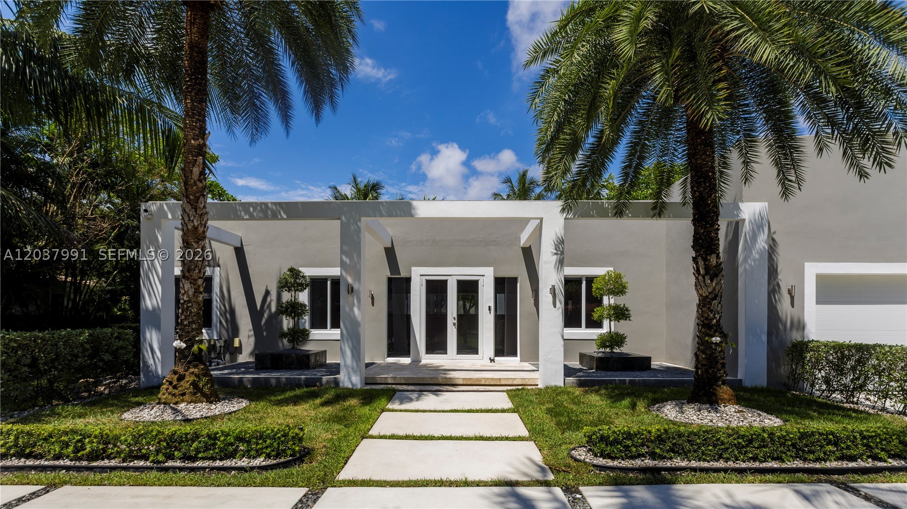 BISCAYNE PARK ESTATES - Residential