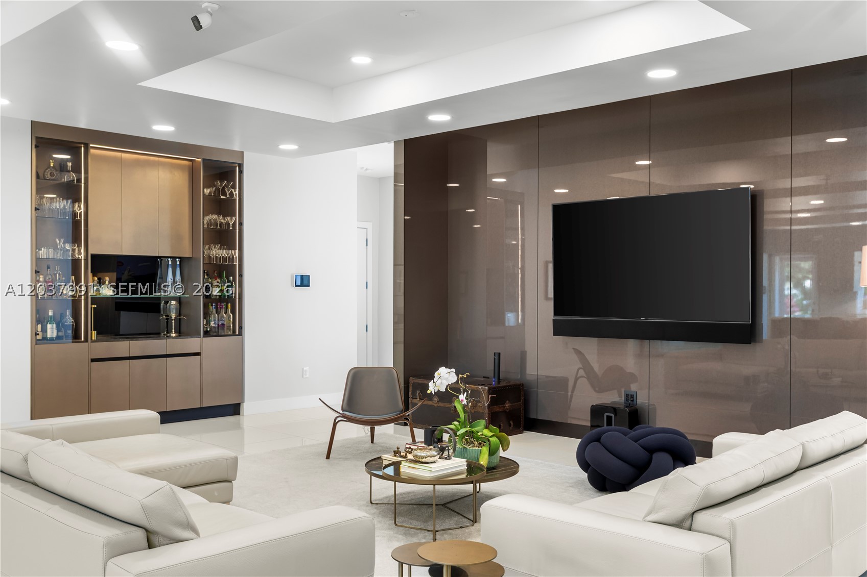 BISCAYNE PARK ESTATES - Residential