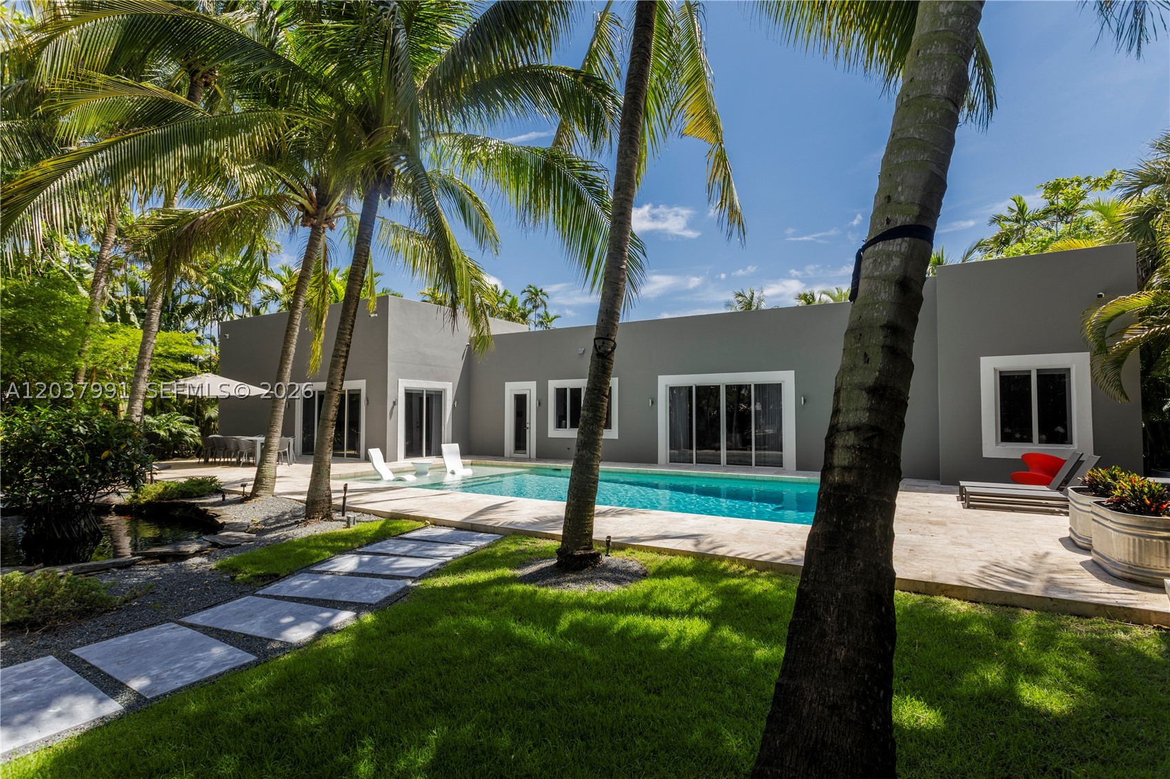 BISCAYNE PARK ESTATES - Residential