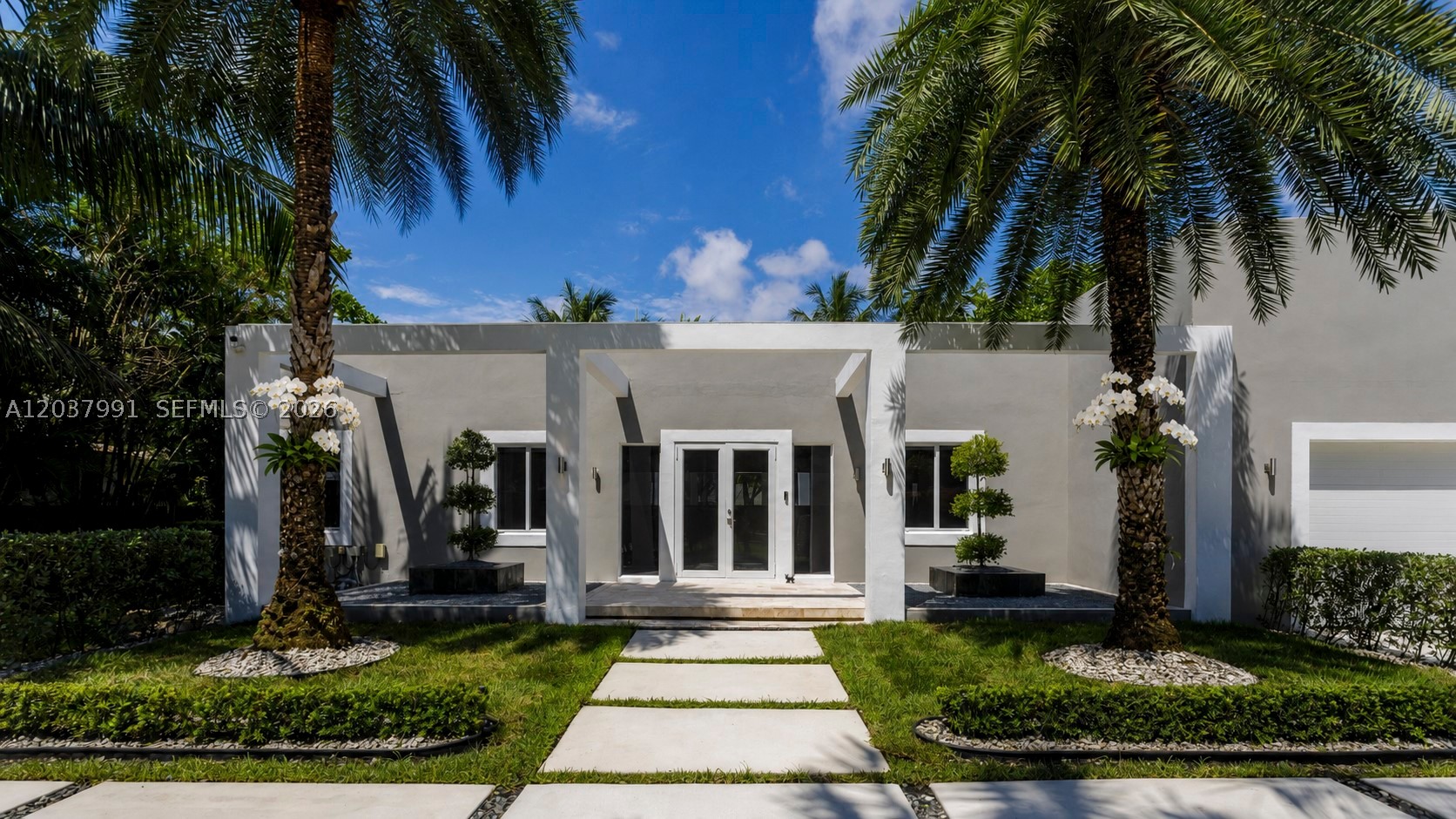 BISCAYNE PARK ESTATES - Residential