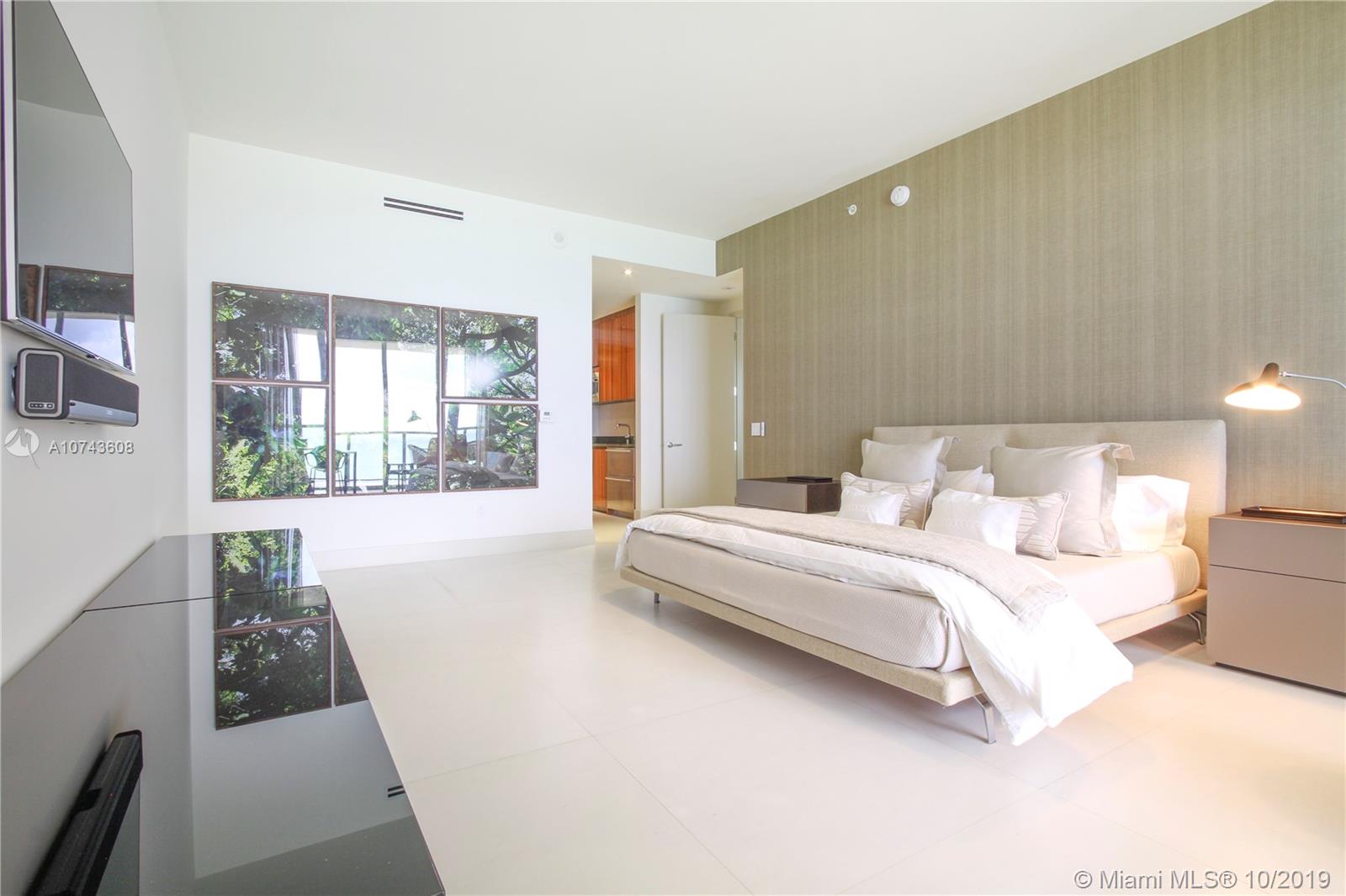 St. Regis Bal Harbour - Residential