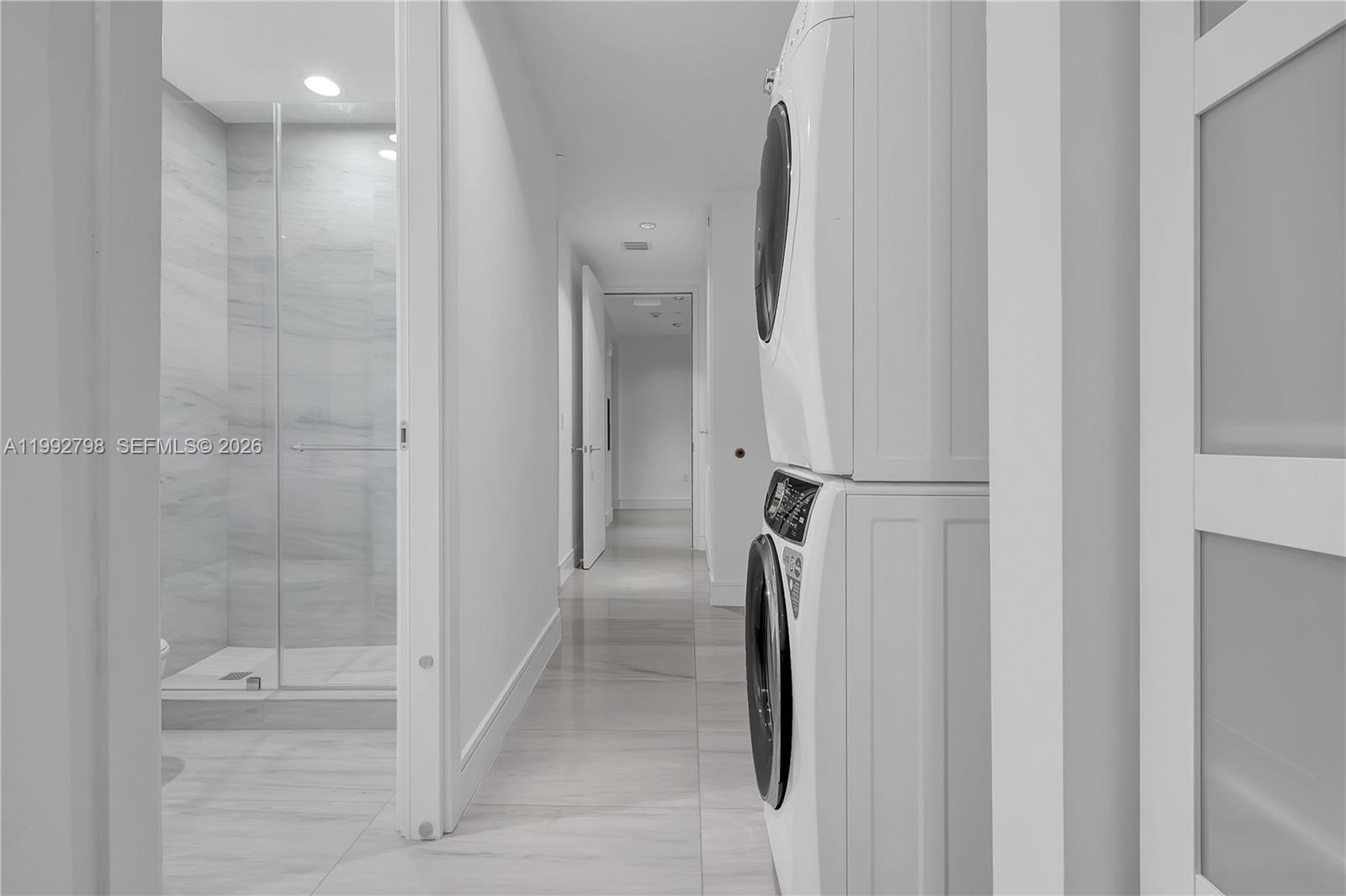 ECHO CONDO - Residential