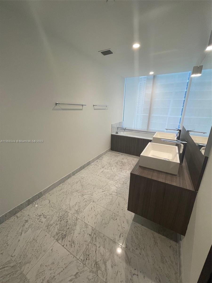 BRICKELL FLATIRON CONDO - Residential Lease