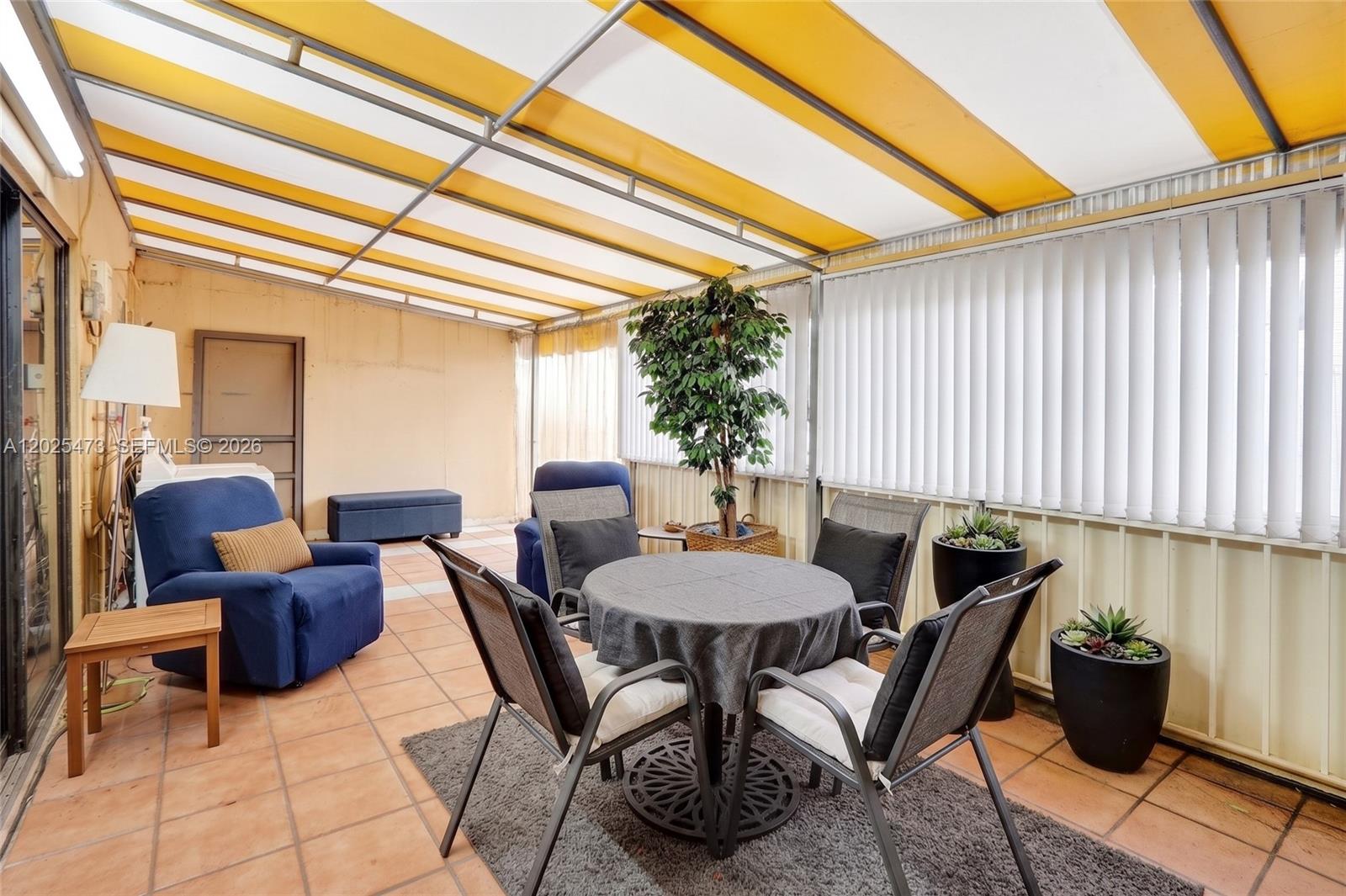 MIAMI LAKES LOCH LOMOND E - Residential