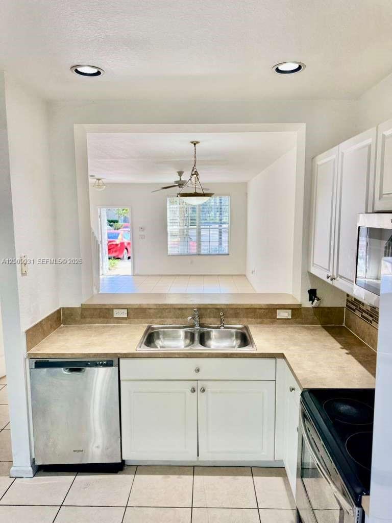 PARK PLACE AT PLANTATION - Residential