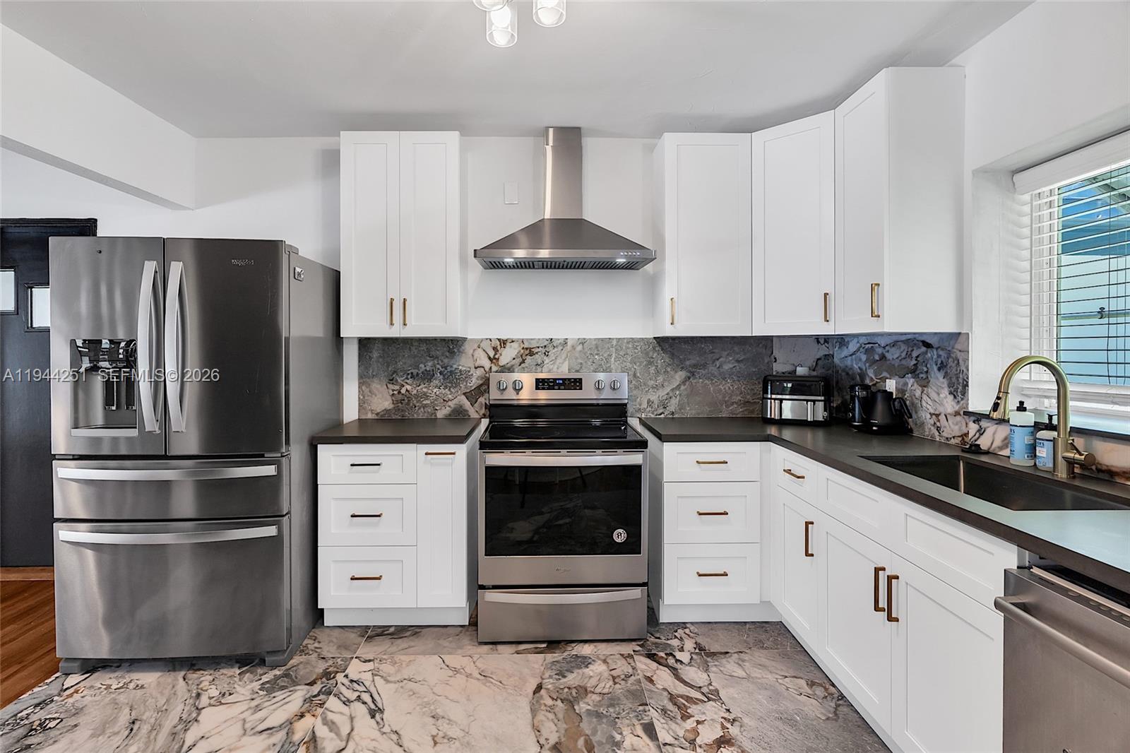 GRIFFING BISCAYNE PARK ES - Residential