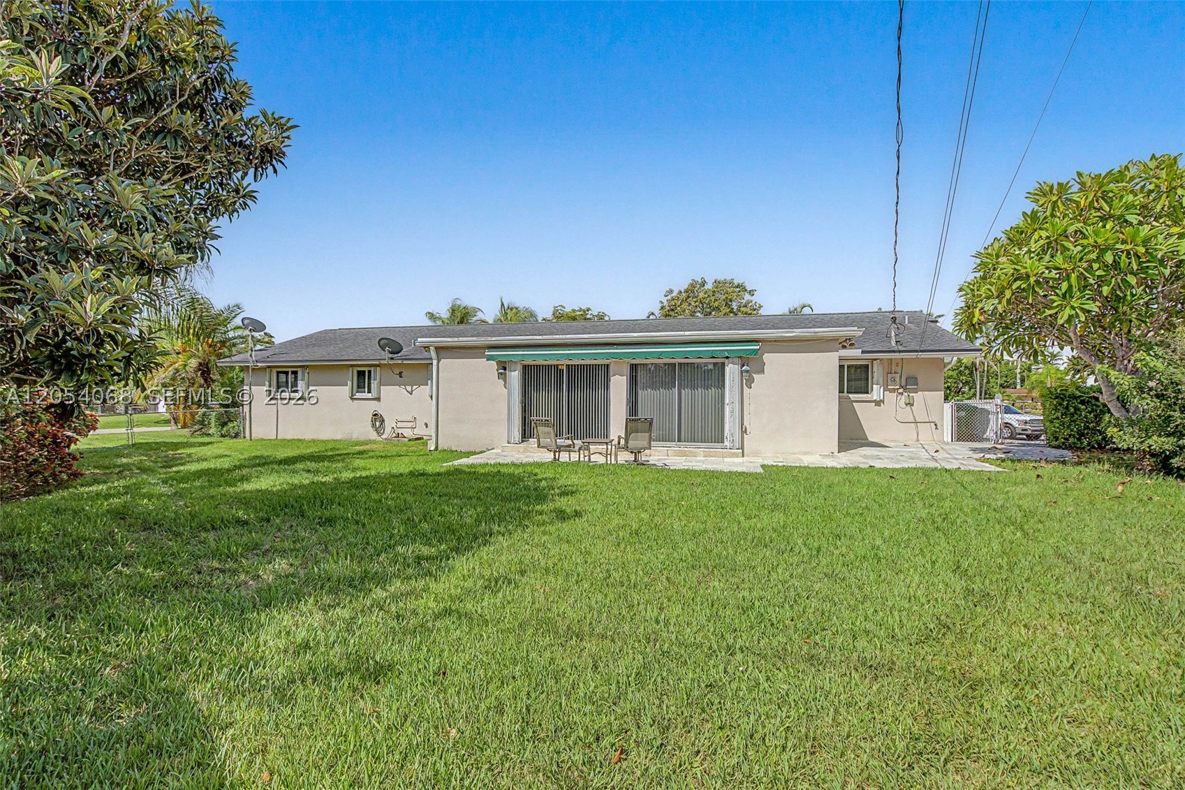 LAUREL HILL PARK - Residential