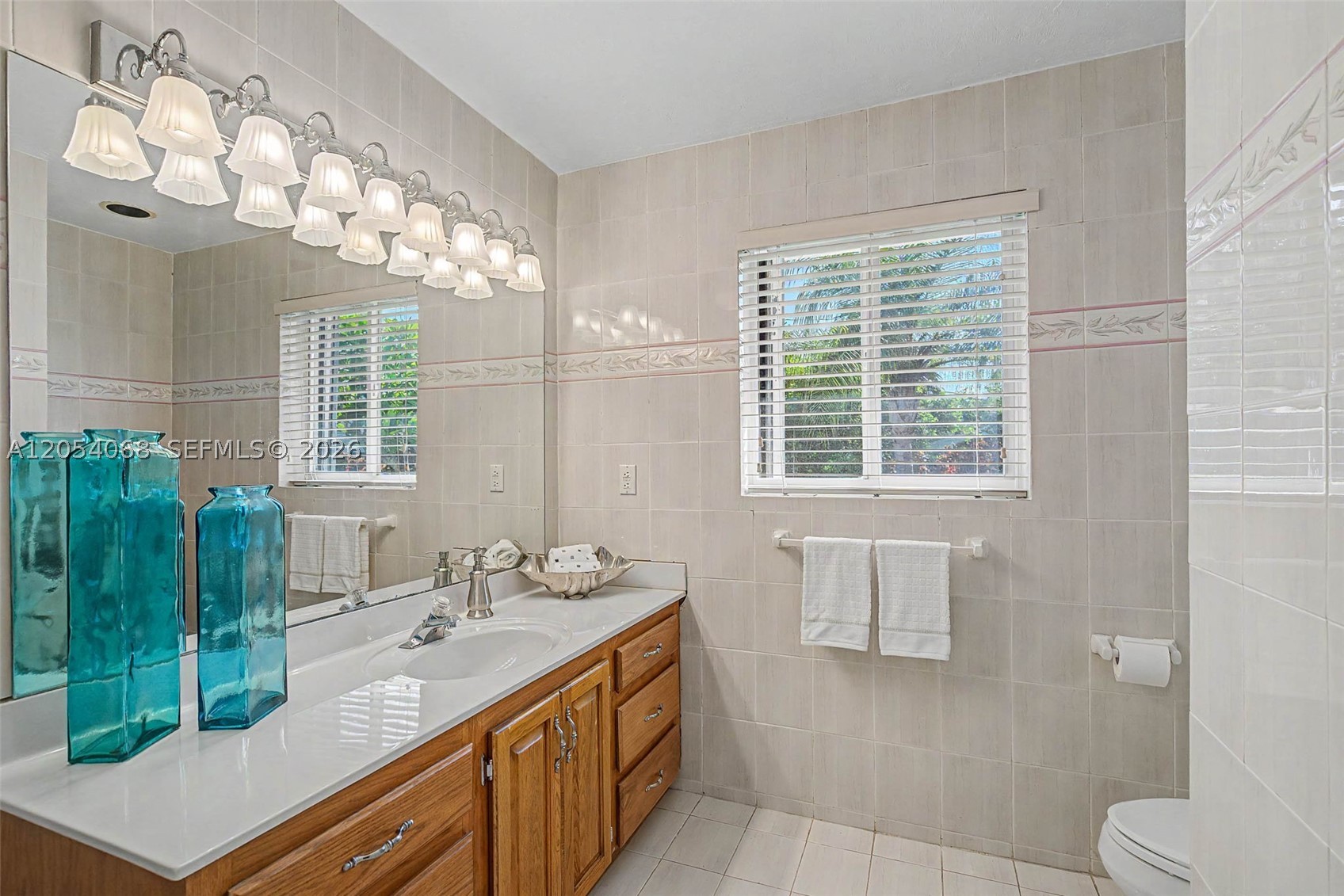 LAUREL HILL PARK - Residential