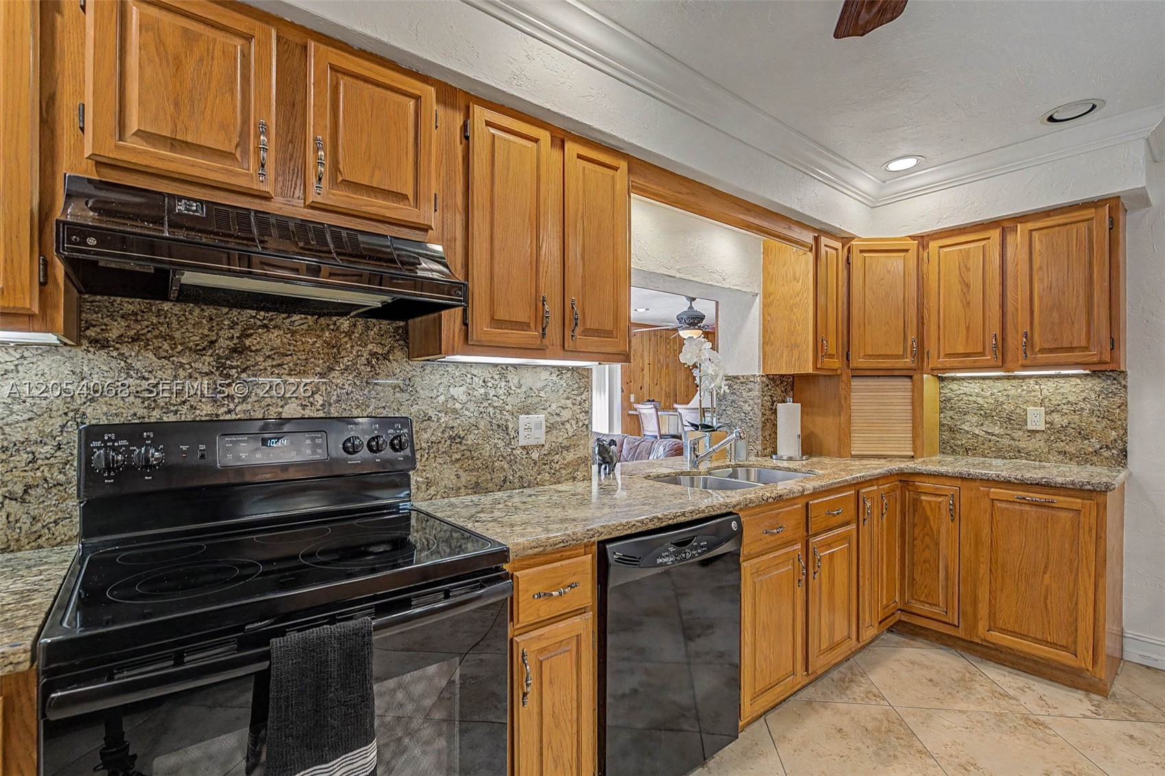 LAUREL HILL PARK - Residential