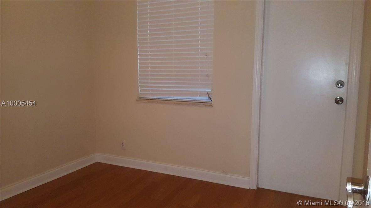 41st St Bus - Residential Lease