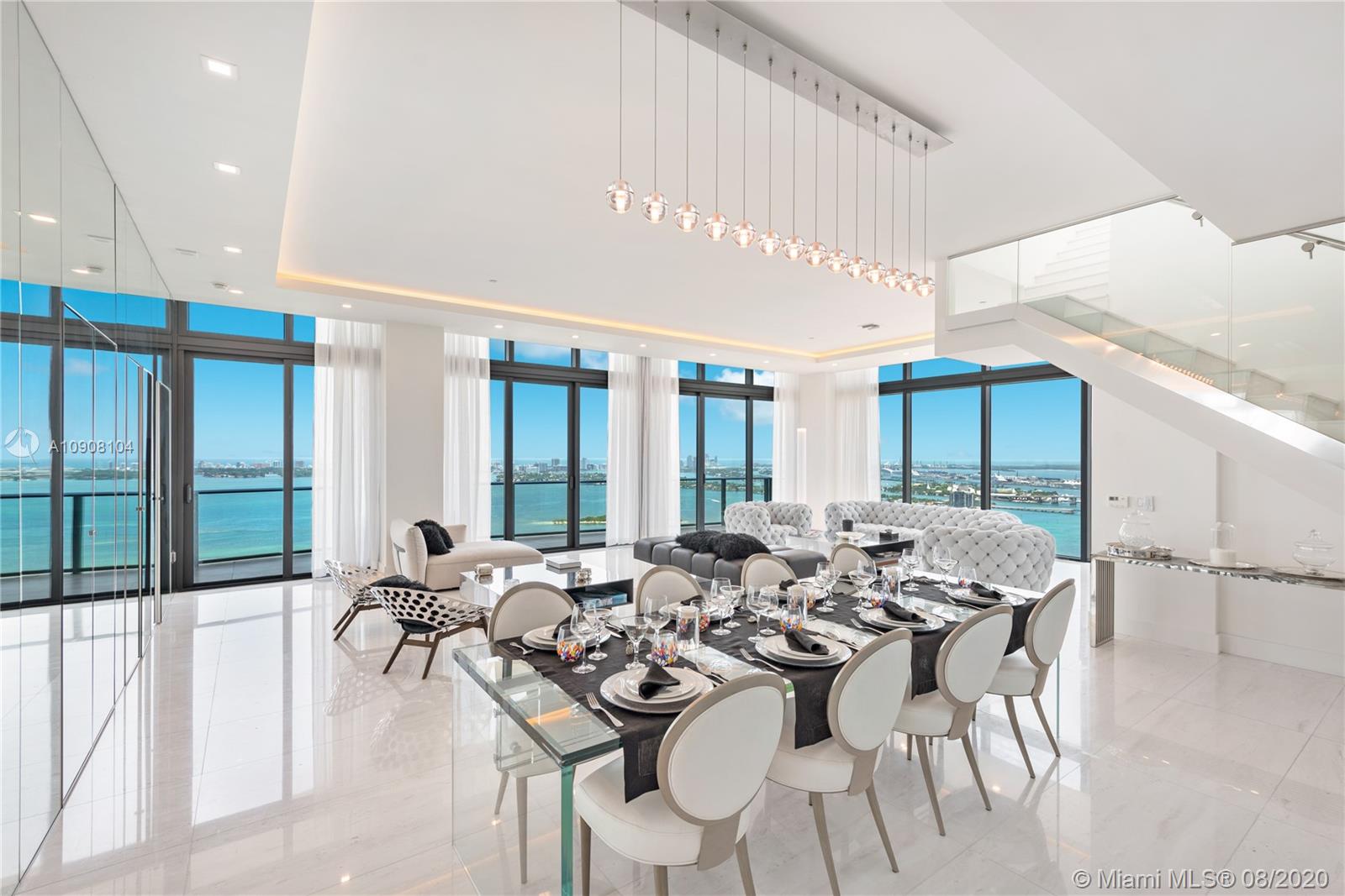 ICON BAY CONDO - Residential