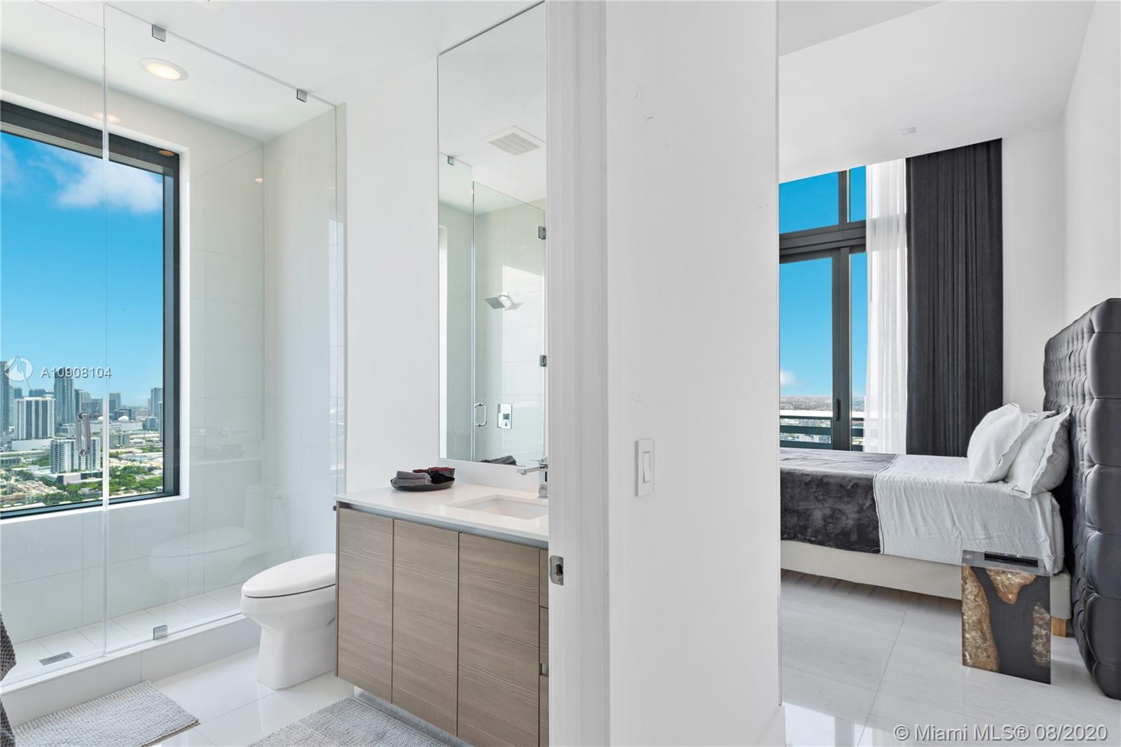 ICON BAY CONDO - Residential