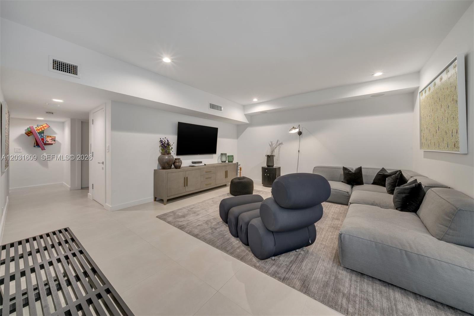 TOWERS QUAYSIDE CT-YARD V - Residential Lease