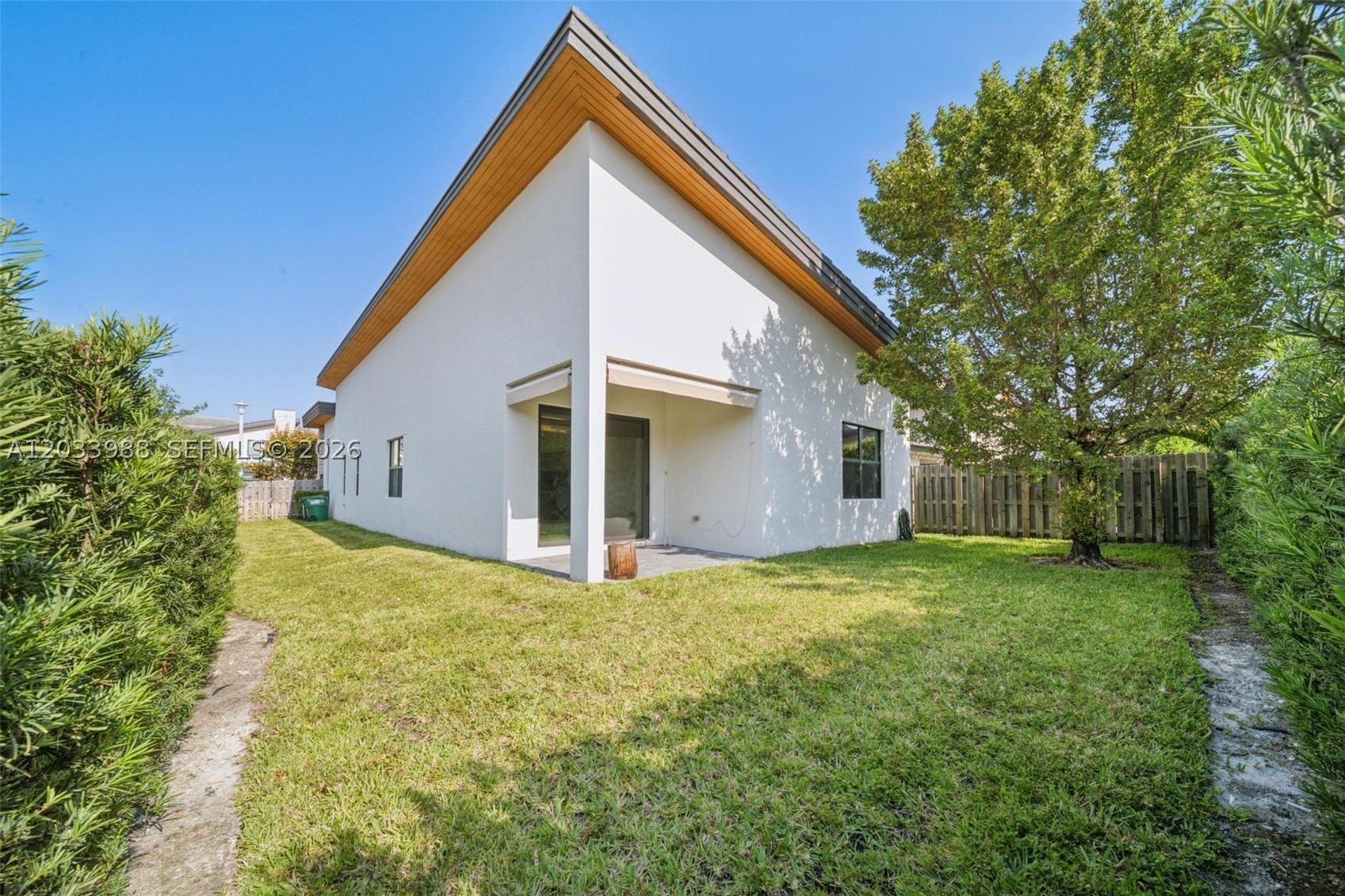 GRAND BAY SOUTH ESTATES - Residential