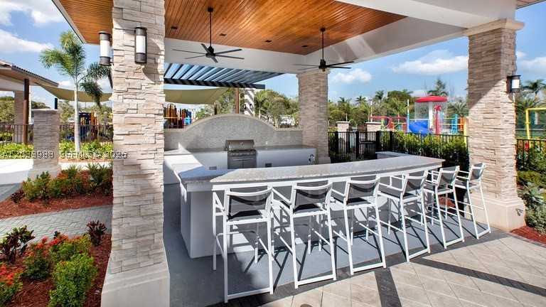 GRAND BAY SOUTH ESTATES - Residential