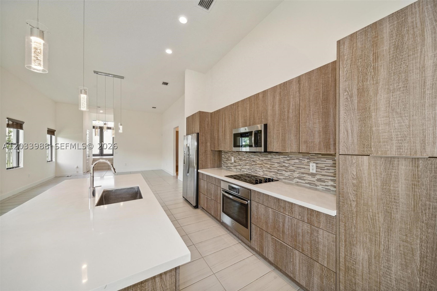 GRAND BAY SOUTH ESTATES - Residential