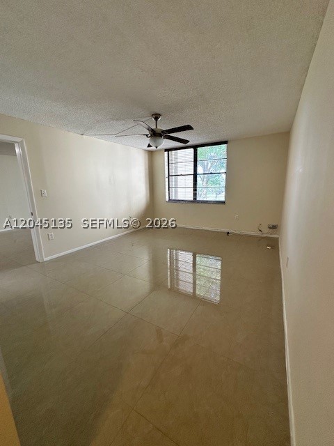 GARDENS OF KENDALL SO CON - Residential Lease
