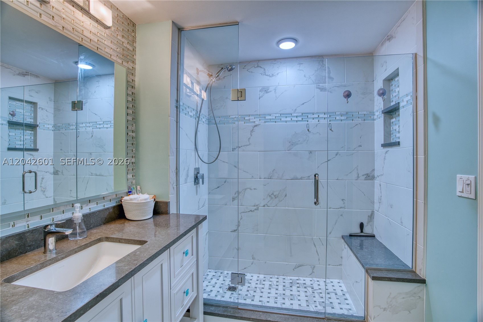 BELLA VISTA ON THE PARK C - Residential Lease