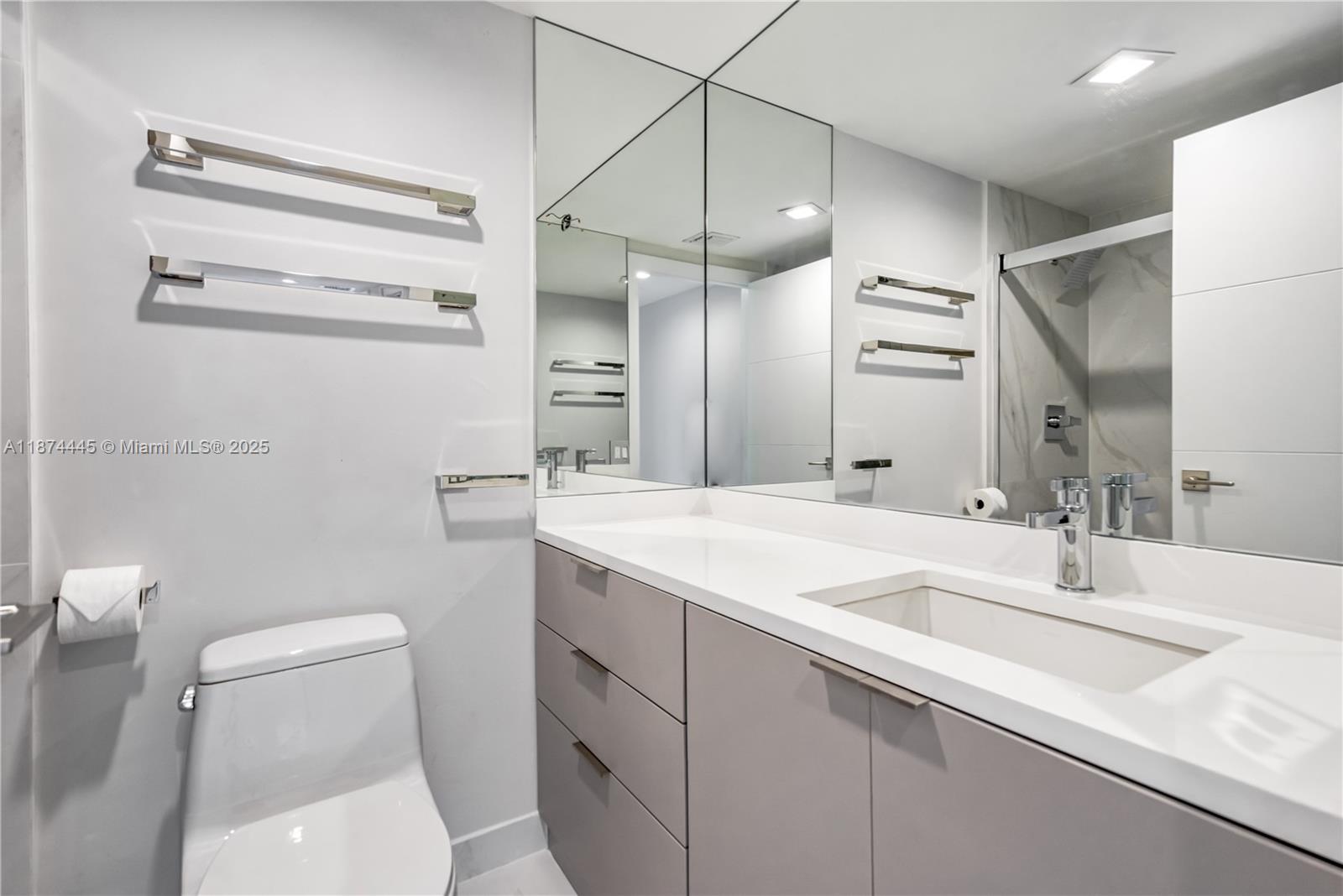 COURVOISIER COURTS CONDO - Residential Lease