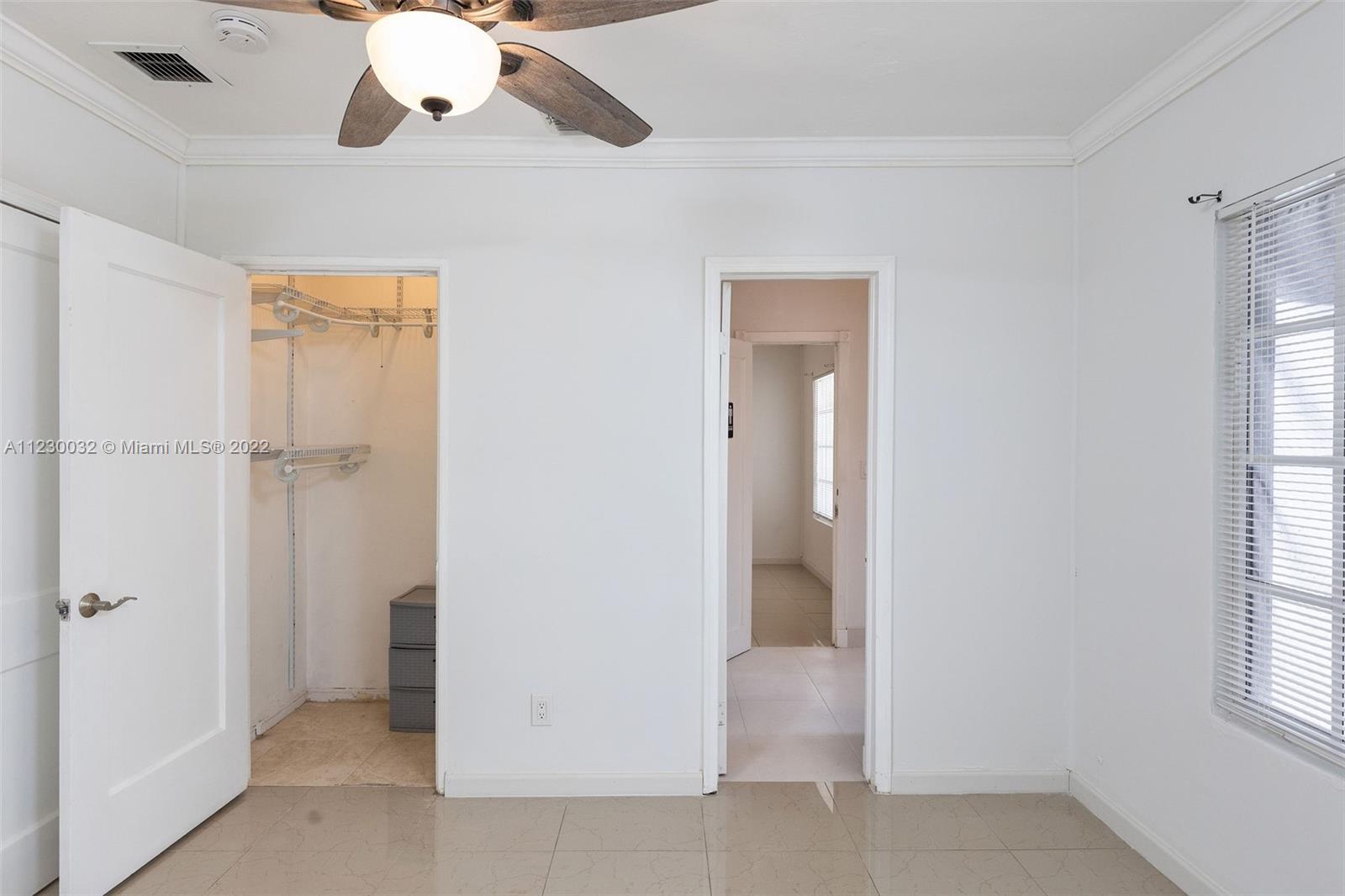 TOWN OF HALLANDALE - Residential Lease