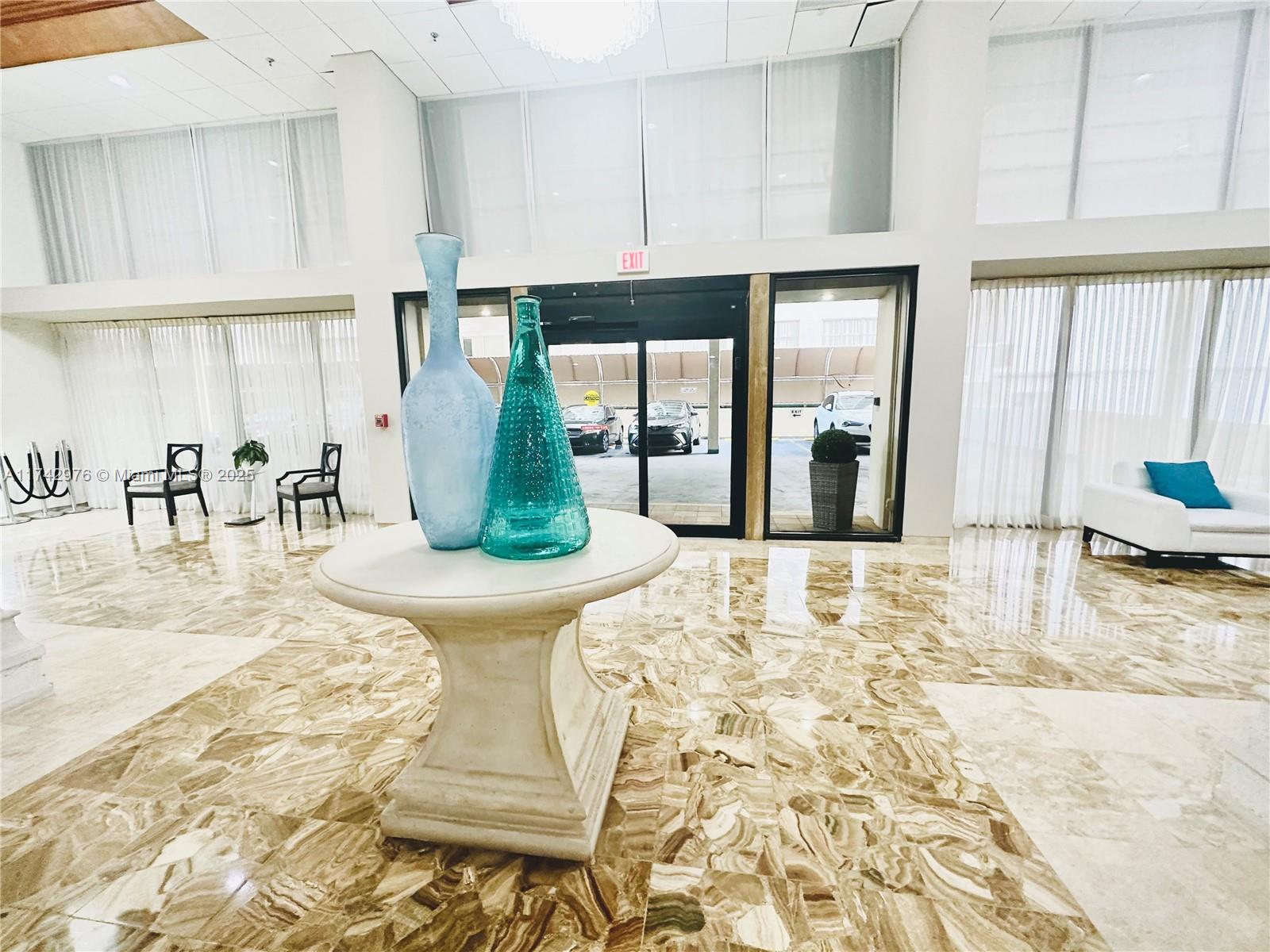 LE TRIANON CONDO - Residential Lease
