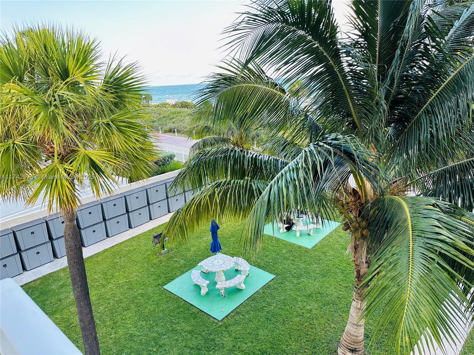 LE TRIANON CONDO - Residential Lease