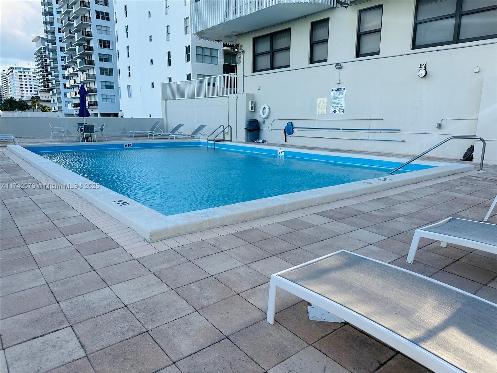 LE TRIANON CONDO - Residential Lease
