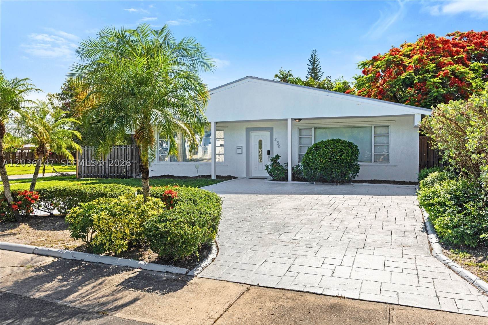 ROYAL PALM VISTA - Residential