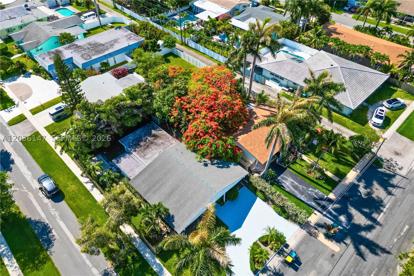 ROYAL PALM VISTA - Residential
