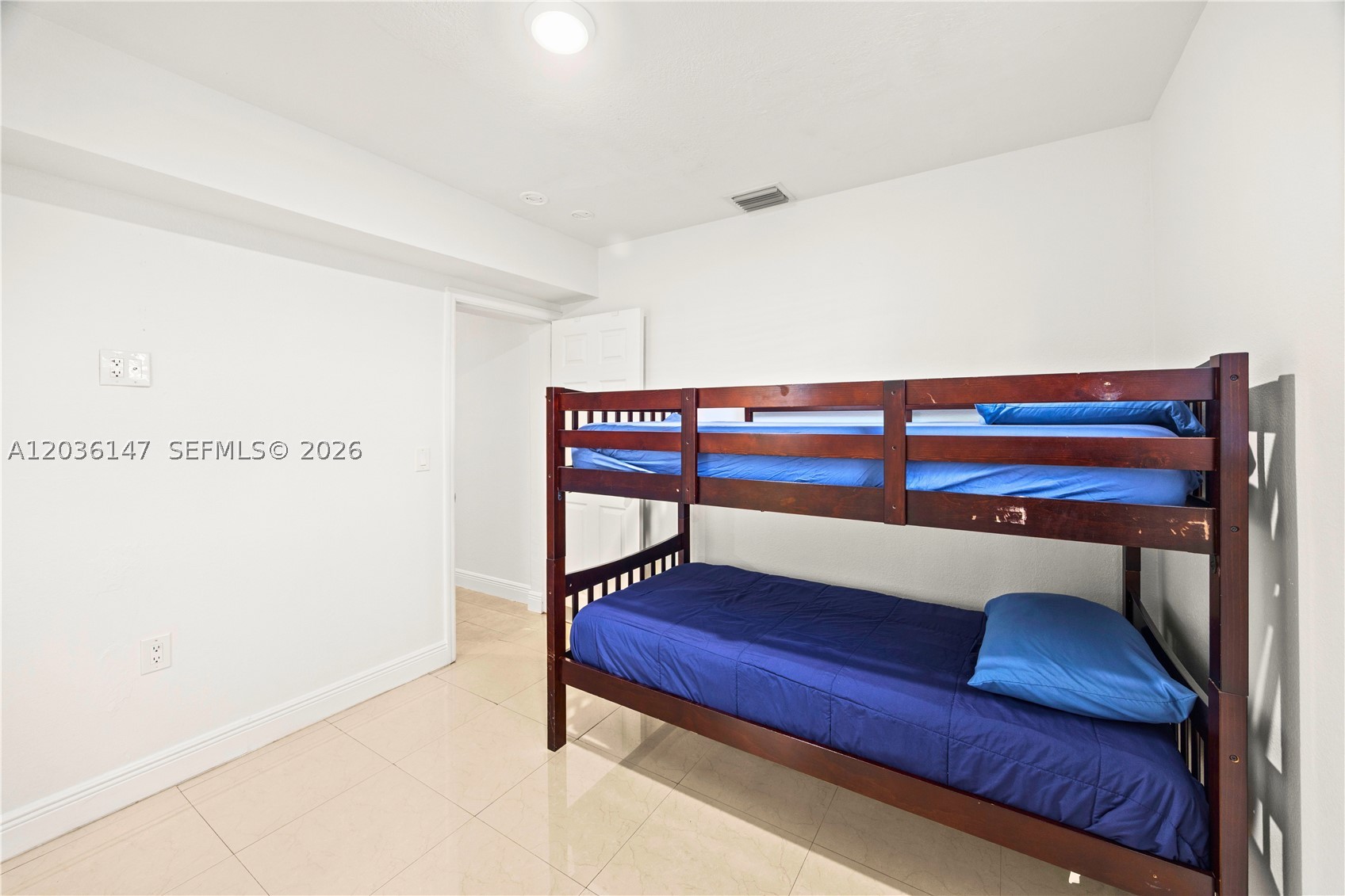 ROYAL PALM VISTA - Residential
