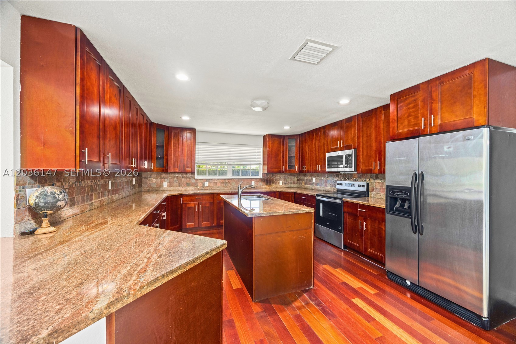 ROYAL PALM VISTA - Residential
