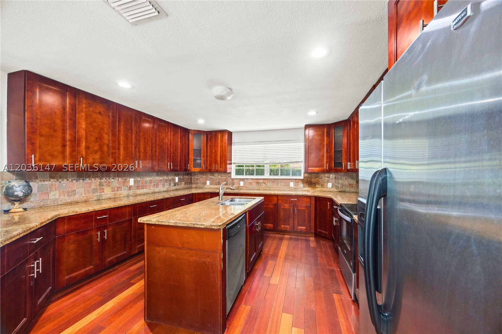 ROYAL PALM VISTA - Residential
