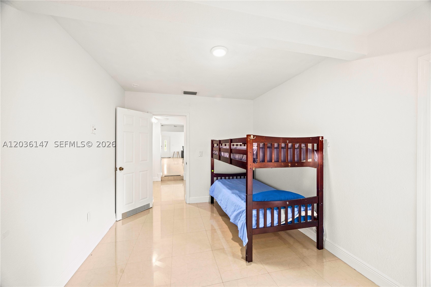 ROYAL PALM VISTA - Residential