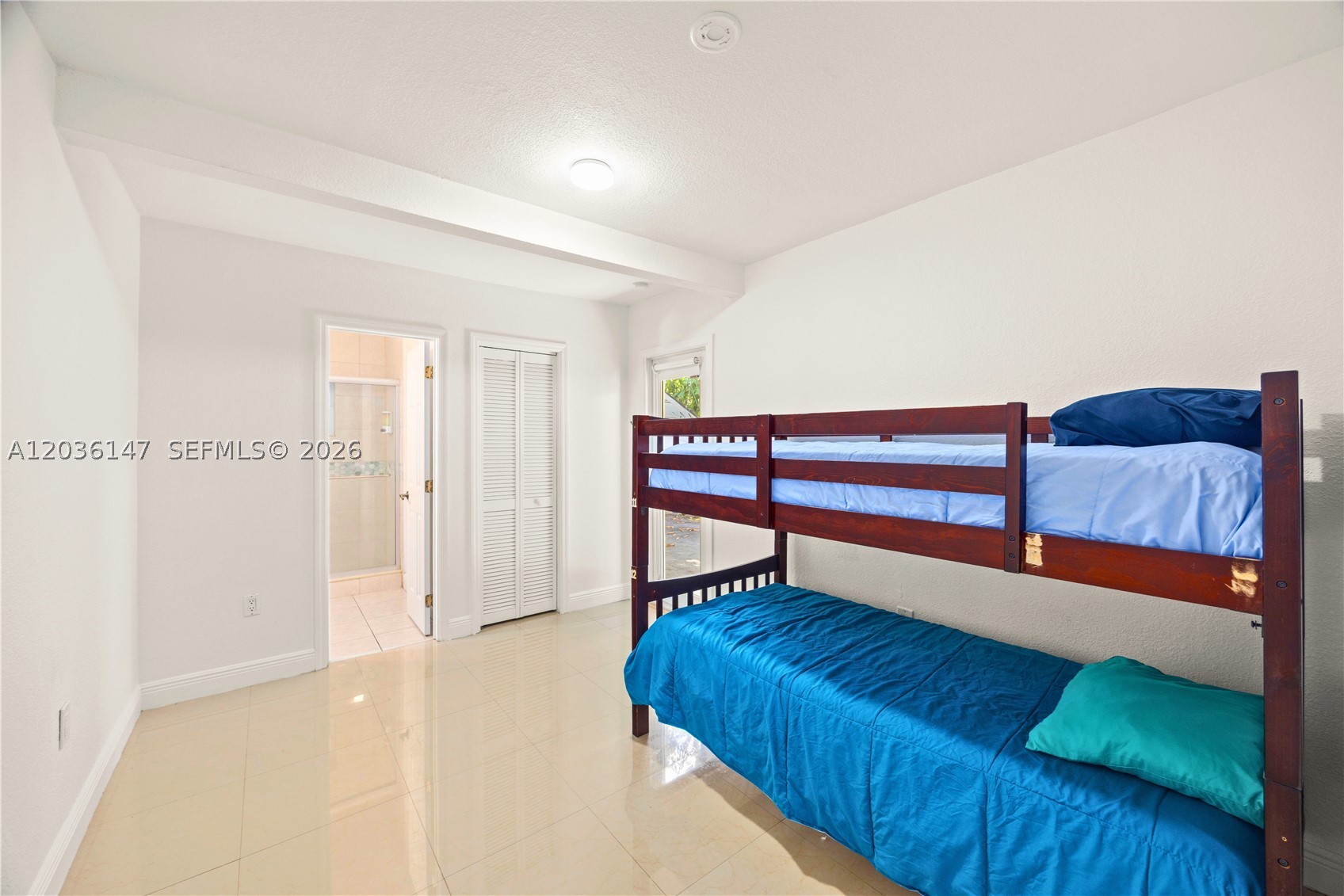 ROYAL PALM VISTA - Residential