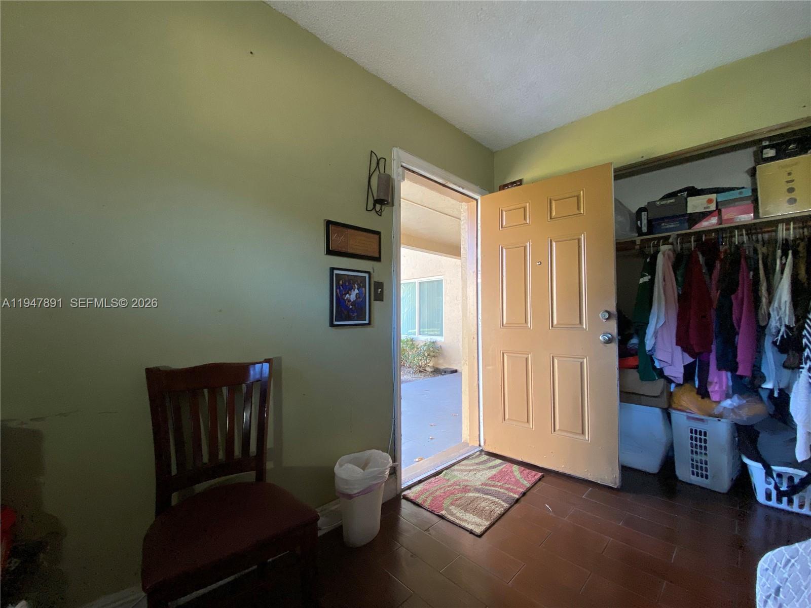 LAKESIDE CONDO AT LAUDERD - Residential