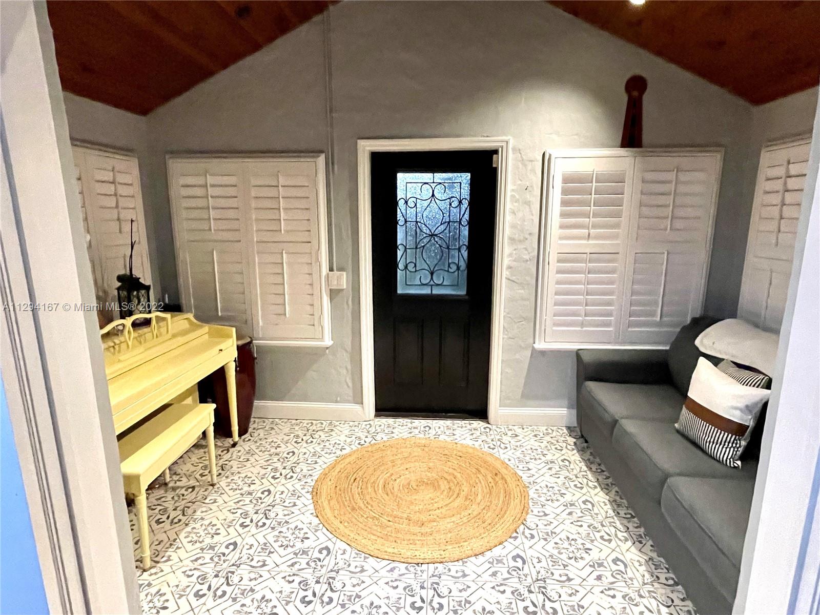 TAMIAMI ACRES PLAN 1 - Residential Lease